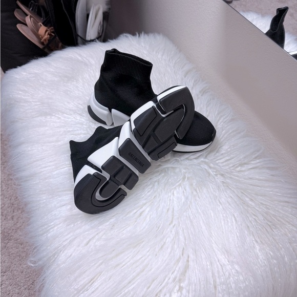 Balenciaga Speed 2.0 LT Sock Sneaker - Picture 2 of 6